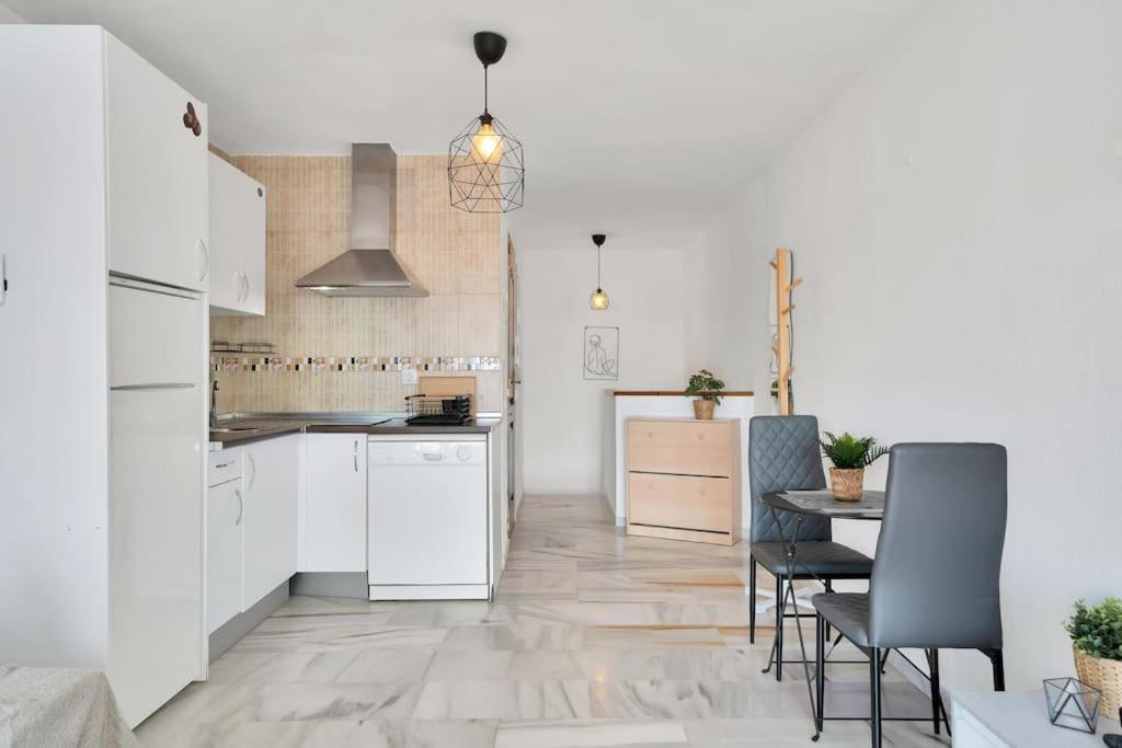 Duplex Con Vistas Al Mar, Piscina Y Gimnasio - Las Abejeras 226 Estepona Bagian luar foto